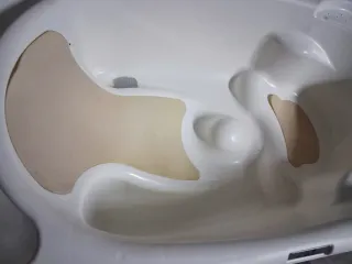 Bañera bebé con soporte y cambiador marca Neonato