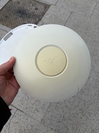 2 Ubiquiti AP Pro + POE