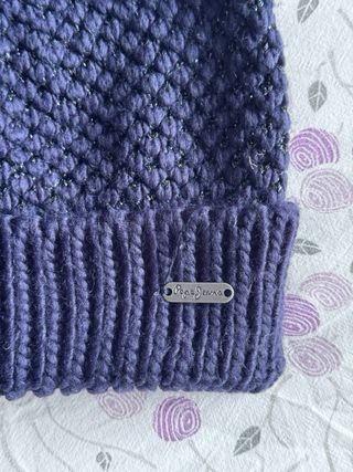 Gorro de lana pompón azul