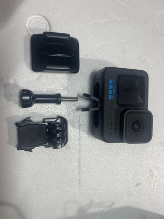 GoPro Hero 12 Black Cámara + 2 Baterías