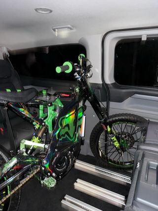 Surron Light Bee X 2022 72V fox suspension