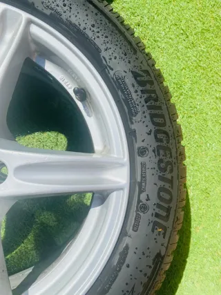 Llantas + Neumáticos Bridgestone