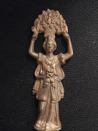 Remate de Bronce antiguo posible de bargueño