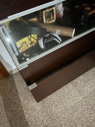 Mueble aparador nogal con cristal