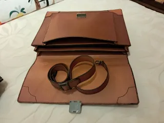 Maletín artesanal de cuero