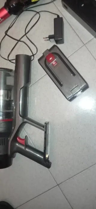 Aspiradora sin cable y accesorios