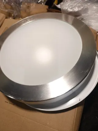 Plafón Faro Barcelona Plata y Blanco