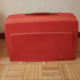 Máquina de coser alfa antigua