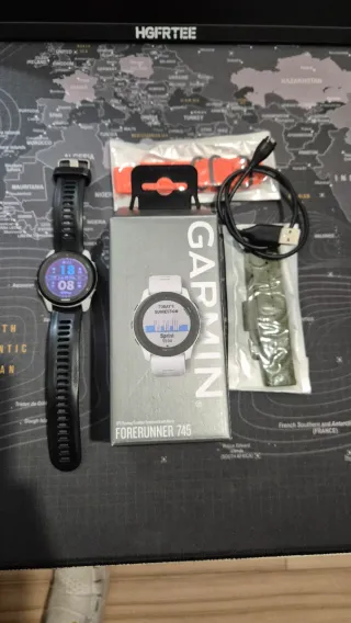 Reloj Garmin Forerunner 745 Blanco