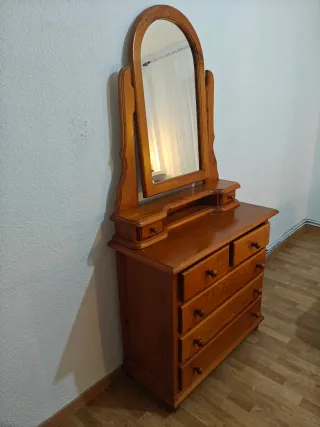 Armario,mesillas,comoda  madera pino natural,mesa