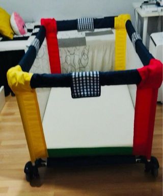 Parque Infantil y Cuna Cama trama grupo Bebecar