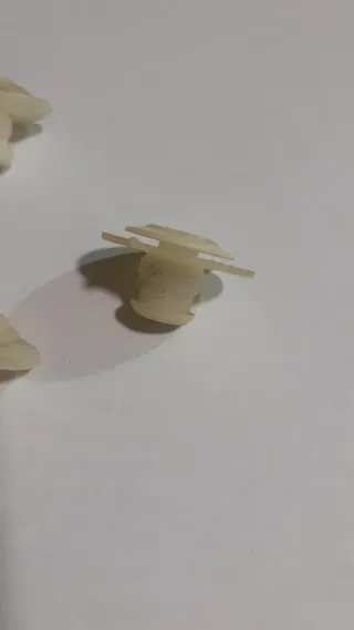 GRAPAS ALERÓN NISSAN PRIMERA GT P10E