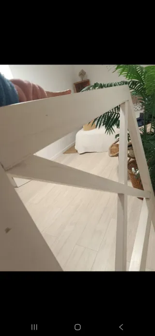 Cabeceros de cama de madera blancos