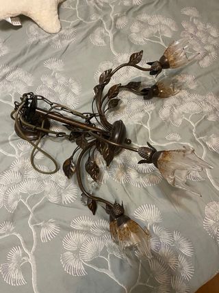 Lámpara de techo bronce con tulipas cristal