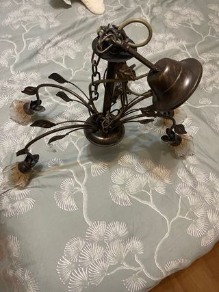 Lámpara de techo bronce con tulipas cristal