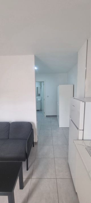 Se alquila apartamento