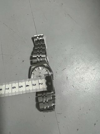 Reloj Seiko 5 Automático Plata y Blanco