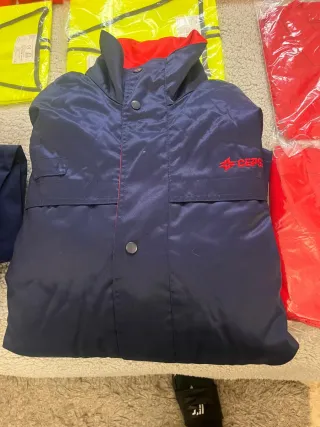 Chaquetón Iturri Azul y Rojo Talla G