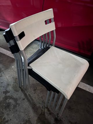 Sillas/taburetes IKEA apilables metal y plástico