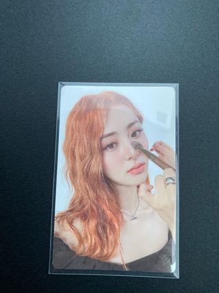 Photocard Huh Yunjin Easy LE SSERAFIM