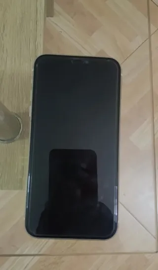 iPhone 11 Blanco 64 memoria interna.