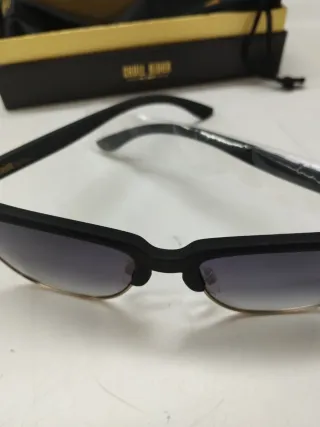 Gafas de sol TARIFA negras y doradas