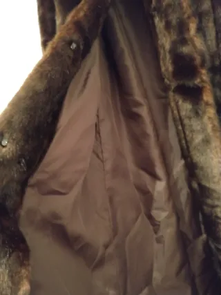 Abrigo polipiel marrón