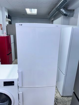Lavadora Balay y Nevera Saivod