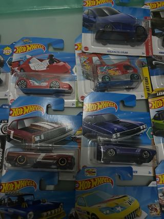 Lotto 44Hot Wheels Nuovi Blisterati