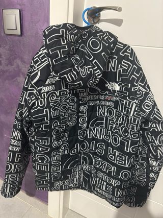 Abrigo reversible The North Face Talla Xl niño.