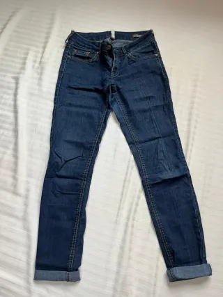 Pantalón vaquero Mango azul