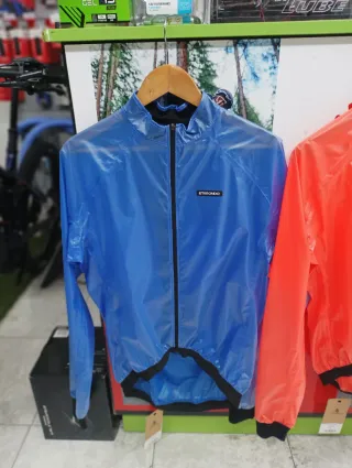 Capa BUSTI impermeable total