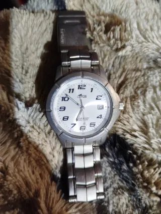 Reloj Lotus Plata y Blanco