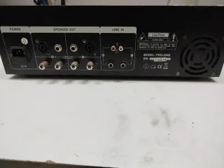 Amplificador Skytec PRO2000 Negro