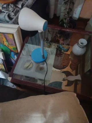 Mesa de centro de cristal y madera