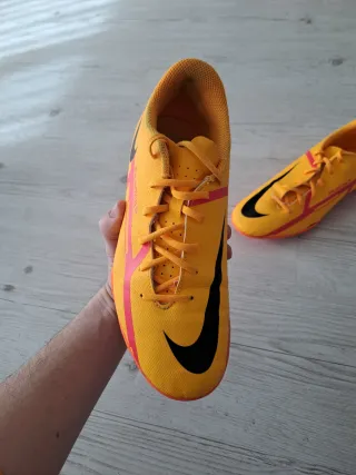 Botas de fútbol Nike Phantom