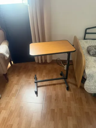 Silla de ducha/WC con cubo