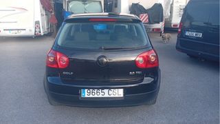 Volkswagen Golf 2004