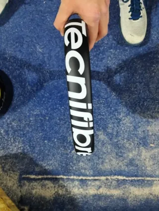 Pala de pádel Technifibre Curva Club