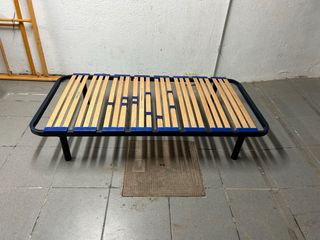 Somier metálico con láminas de madera