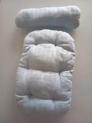 Cuna de mimbre para juguete