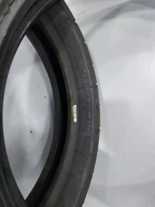 Neumáticos 100/90-18 y 120/70-19