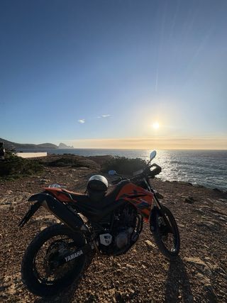 Yamaha XT660R Enduro Naranja/Negra