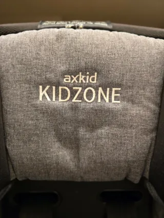 Silla Coche Axkid Kidzone Gris