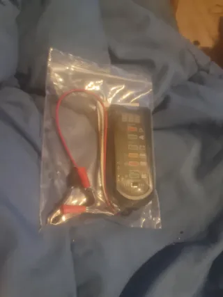 Comprobador Batería Coche 12V/24V FUENGIROLA