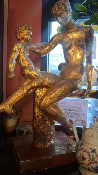 Lote 5 cuadros antiguos y antiguedades