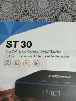 ST 30 Receptor Satélite Digital Stelar