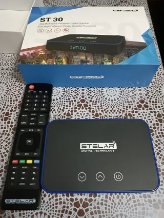 ST 30 Receptor Satélite Digital Stelar