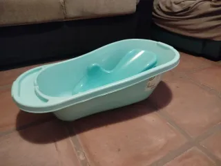 Bañera bebé azul con reductor para recién nacido