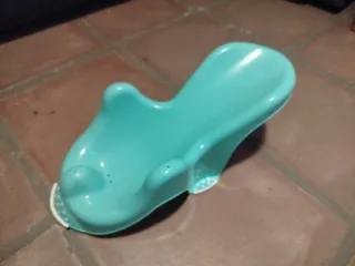 Bañera bebé azul con reductor para recién nacido